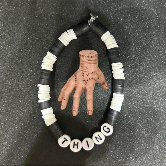Thing (Addams Family) Heishi Bracelet - Picture 3 of 8